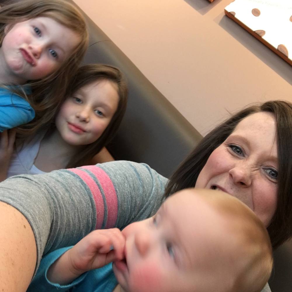 Meet your Posher, Elizabeth